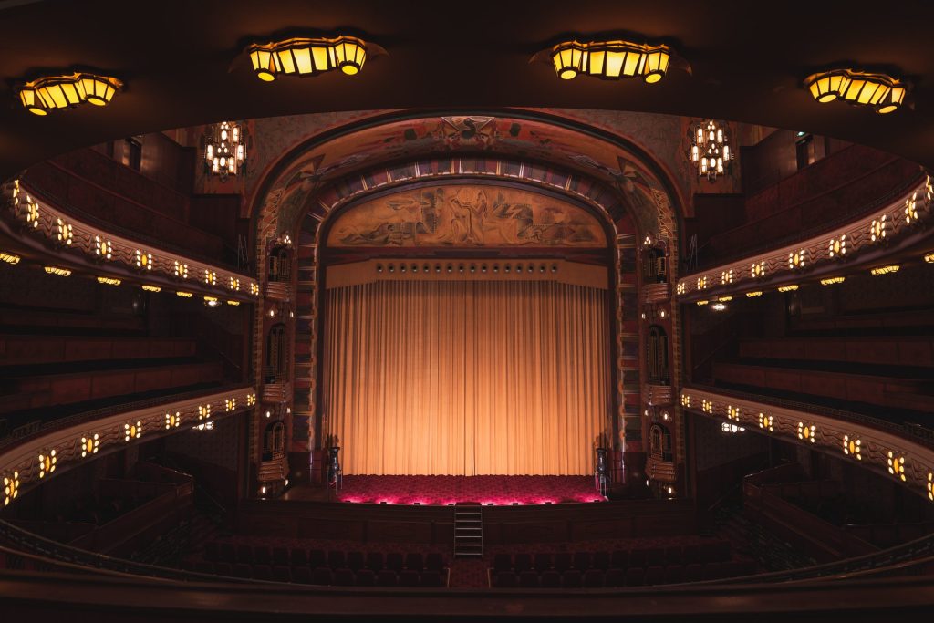 Amsterrdam Theatre